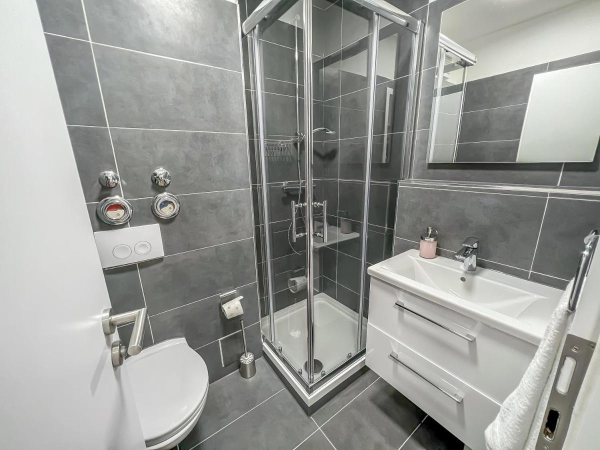 Moderne Studio Apartments In Nuernberg Extérieur photo